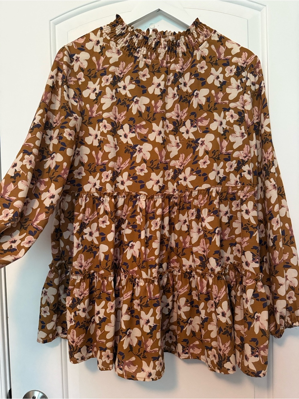 Trending Boho Floral Top M